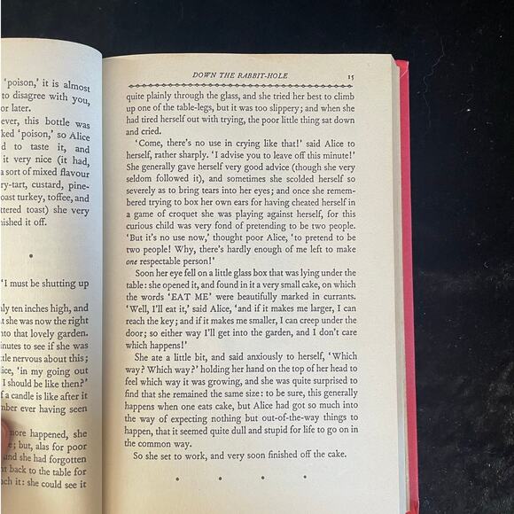 Alice’s Adventures in Wonderland by Lewis Carroll | 1979 | Vintage Classic - Picture 3 of 10